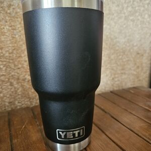 Black yeti cup large